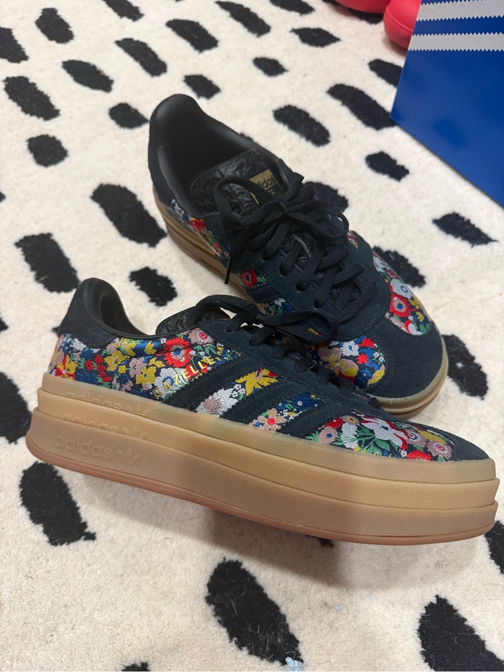 Adidas x liberty of London black floral gazelle bold sneakers women’s size 7 - Picture 4 of 6